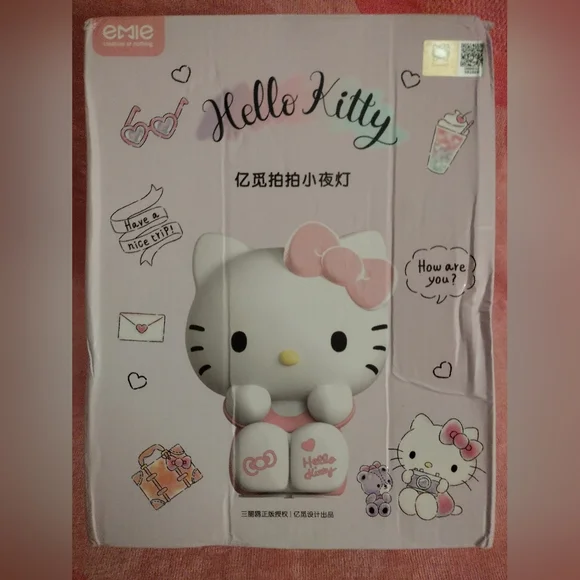 EXCLUSIVE - Hello Kitty Soft Touch LED Night Light - Picture 7 of 8